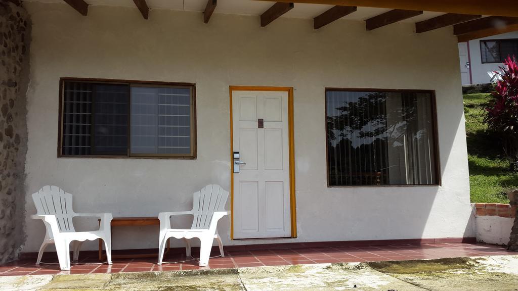 Karahe Beach Hotel Manuel Antonio Eksteriør billede