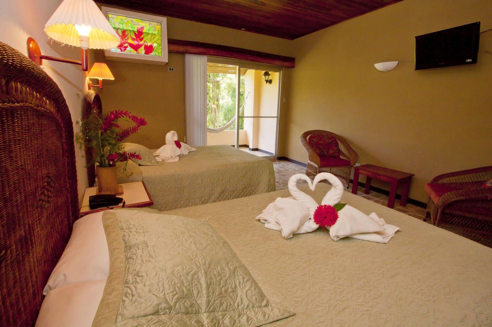 Karahe Beach Hotel Manuel Antonio Eksteriør billede